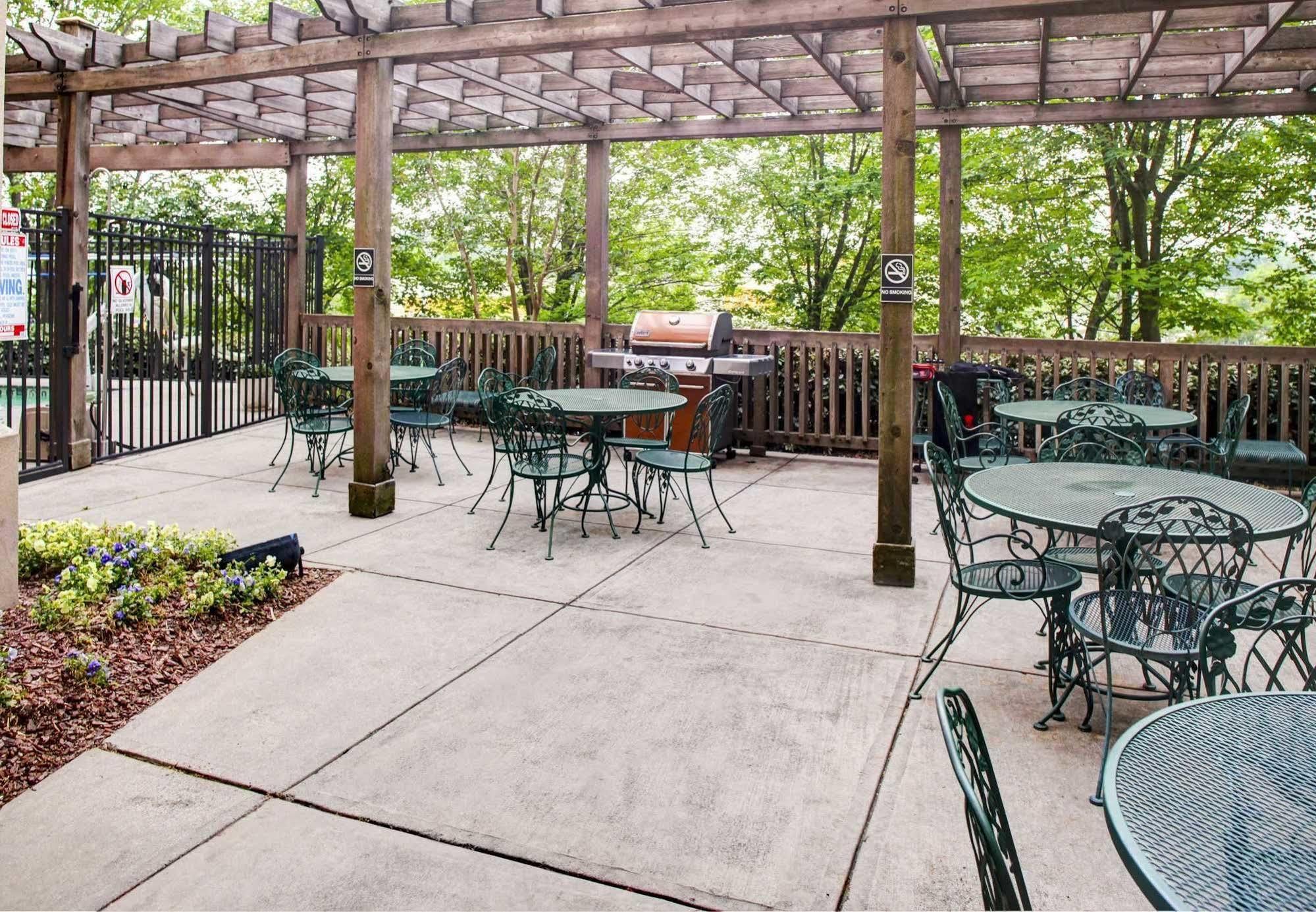 Towneplace Suites Atlanta Buckhead Екстериор снимка